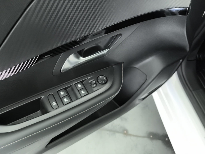 Peugeot 208 Nouvelle Hybrid 145 ch e-DCS6 Allure