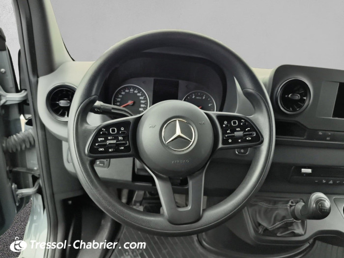 Mercedes SPRINTER FOURGON FGN 215 CDI 33 3.0T FWD PRO
