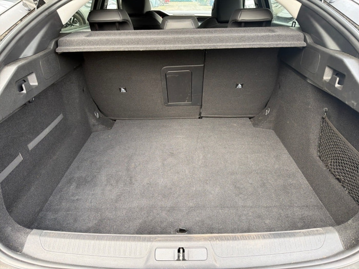 Peugeot 408 PHEV 225 e-EAT8 Allure Pack
