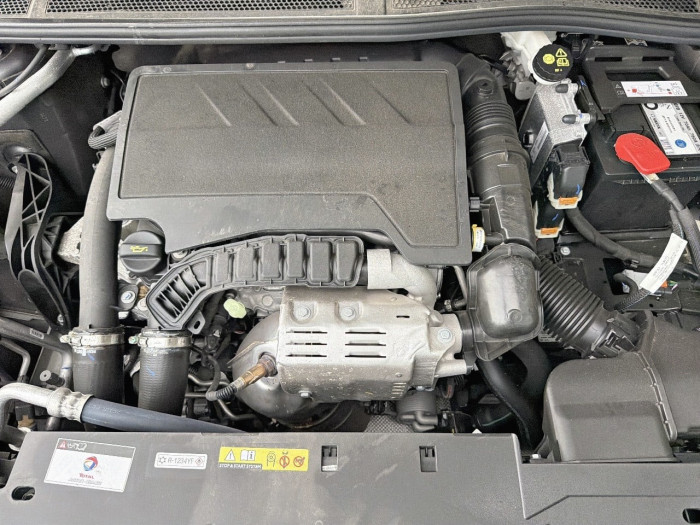 Peugeot 408 PHEV 225 e-EAT8 Allure Pack