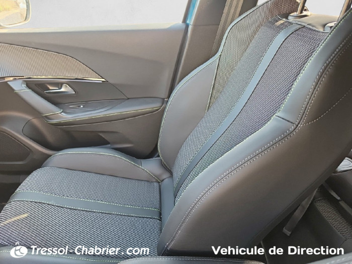 Peugeot 2008 Hybrid 145 e-DCS6 GT