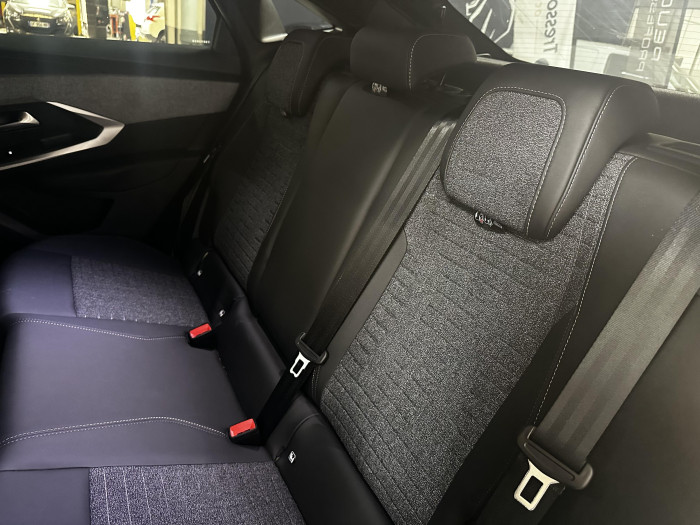 Peugeot 3008 Nouveau Hybrid 145 e-DCS6 Allure