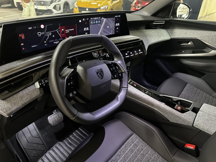 Peugeot 3008 Nouveau Hybrid 145 e-DCS6 Allure