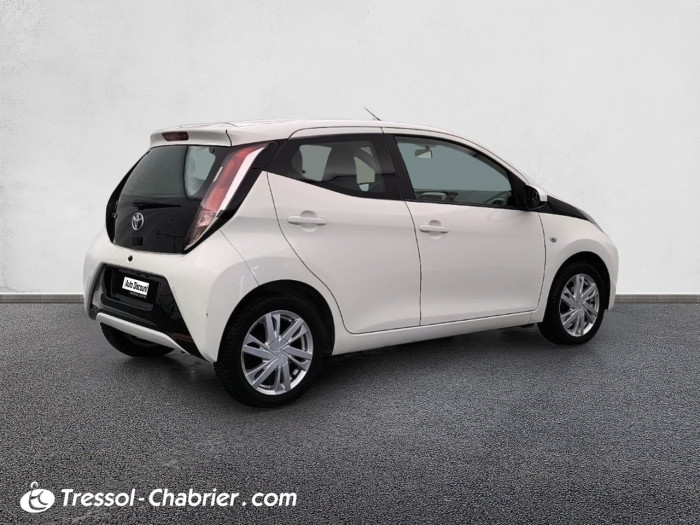Toyota Aygo 1.0 VVT-i x-shift x-play