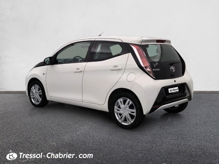 Toyota Aygo 1.0 VVT-i x-play
