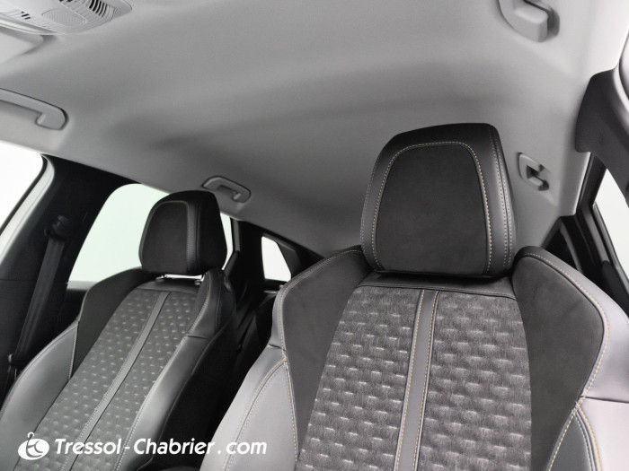 Peugeot 3008 Hybrid 225 e-EAT8 Roadtrip