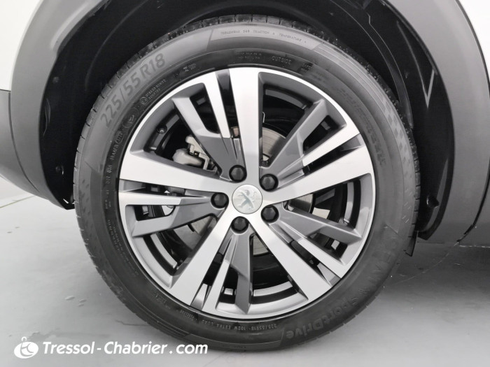 Peugeot 3008 Hybrid 225 e-EAT8 Roadtrip