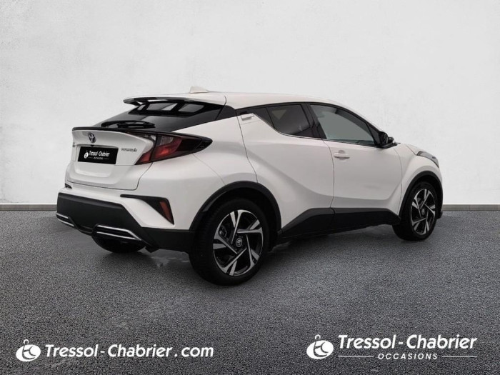 Toyota C-HR HYBRIDE MY22 2.0L Distinctive