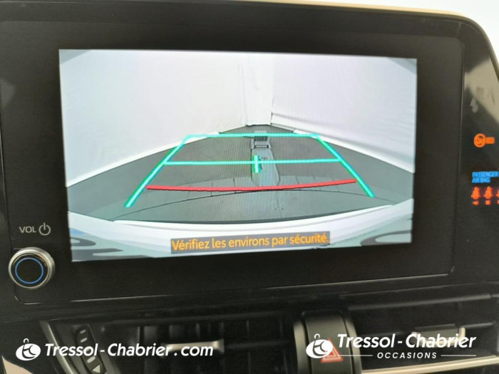 Toyota C-HR HYBRIDE MY22 2.0L Distinctive