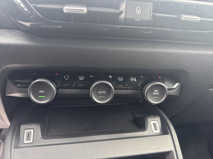 Citroën C4 BlueHDi 130 S&S EAT8 Shine