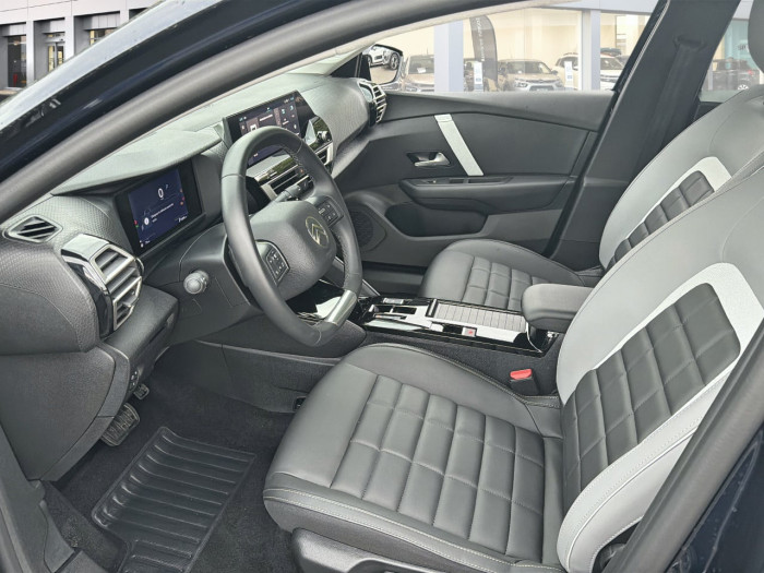 Citroën C4 Hybride 145 ch e-DCS6 Max