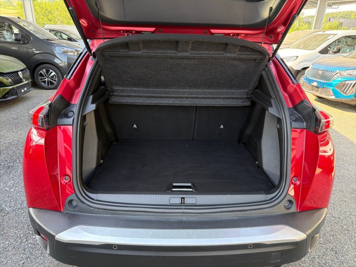 Peugeot 2008 PureTech 130 S&S EAT8 GT