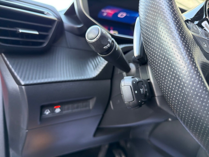 Peugeot 2008 PureTech 130 S&S EAT8 GT