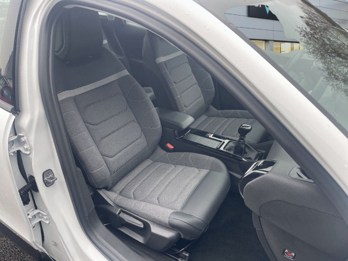 Citroën C4 PureTech 130 BVM6 Plus