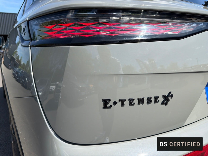 DS DS 7 Hybride Rechargeable E-Tense 360 EAT8 4x4 Performance