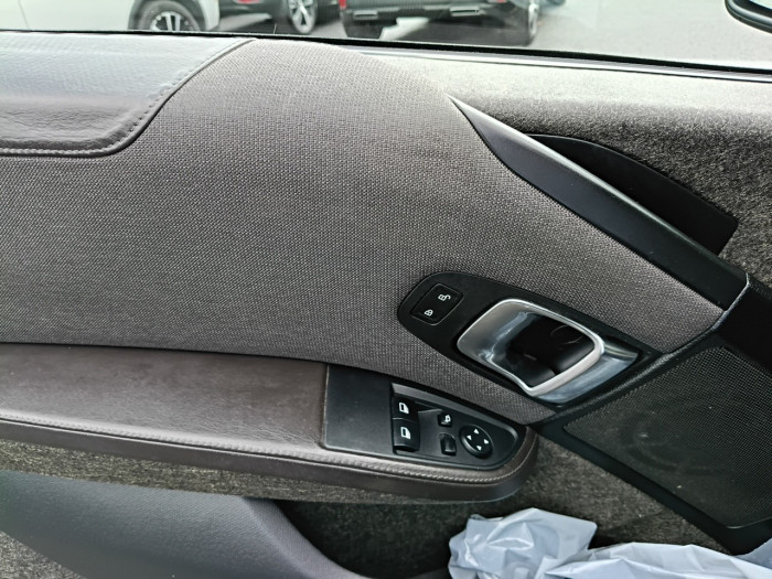 BMW i3 I01 LCI 94 Ah 170 ch BVA iLife Suite