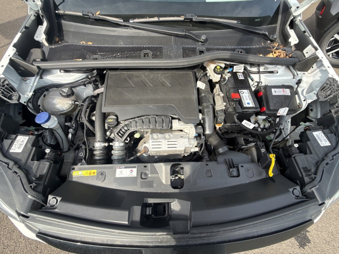 Peugeot 2008 PureTech 130 S&S BVM6 Roadtrip