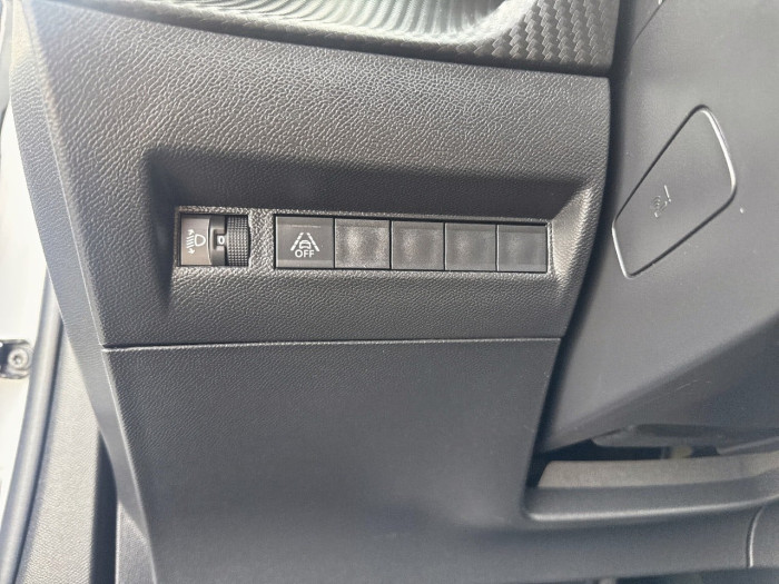 Peugeot 2008 PureTech 130 S&S BVM6 Roadtrip