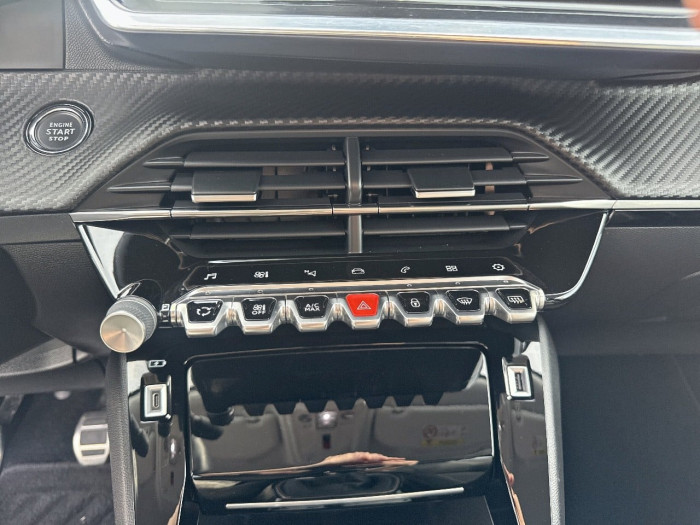 Peugeot 2008 PureTech 130 S&S BVM6 Roadtrip