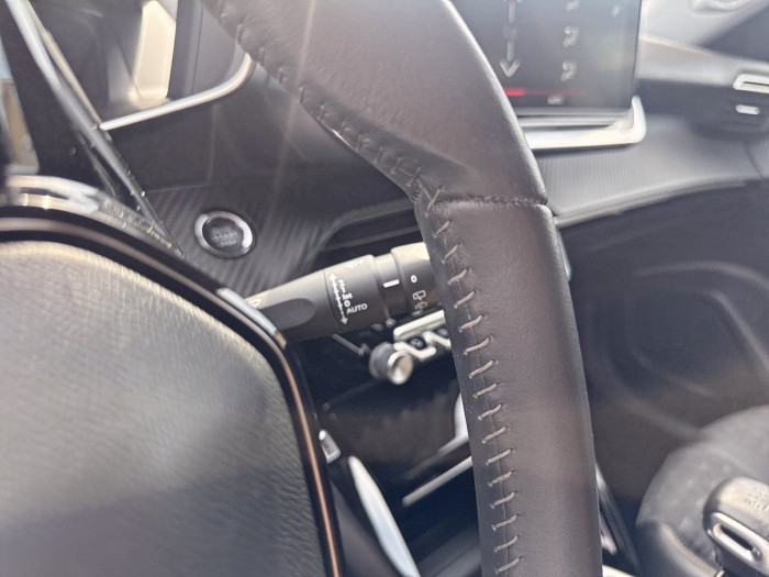 Peugeot 2008 PureTech 130 S&S BVM6 Roadtrip
