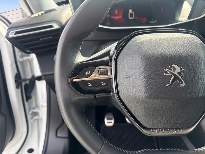 Peugeot 2008 PureTech 130 S&S BVM6 Roadtrip
