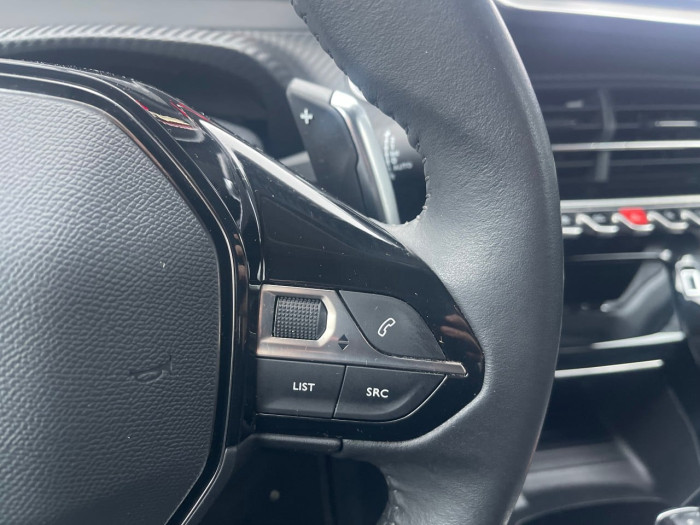 Peugeot 208 PureTech 100 S&S EAT8 Allure