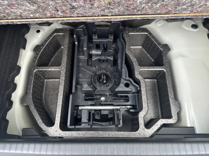 Peugeot 208 PureTech 100 S&S EAT8 Allure