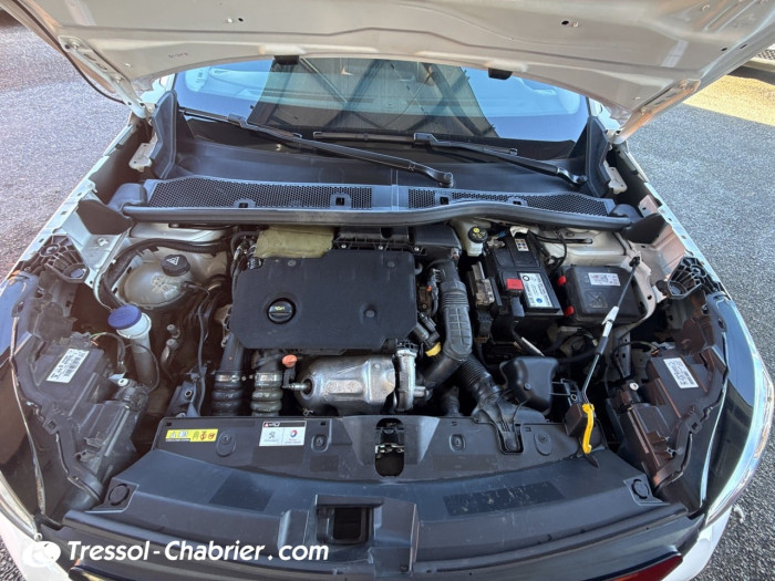 Peugeot 2008 BlueHDi 130 S&S EAT8 Roadtrip