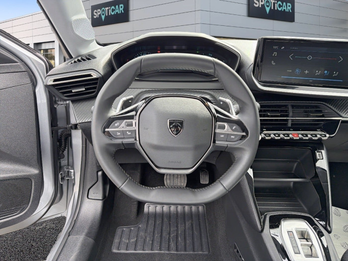 Peugeot 208 Hybrid 100 e-DCS6 Style