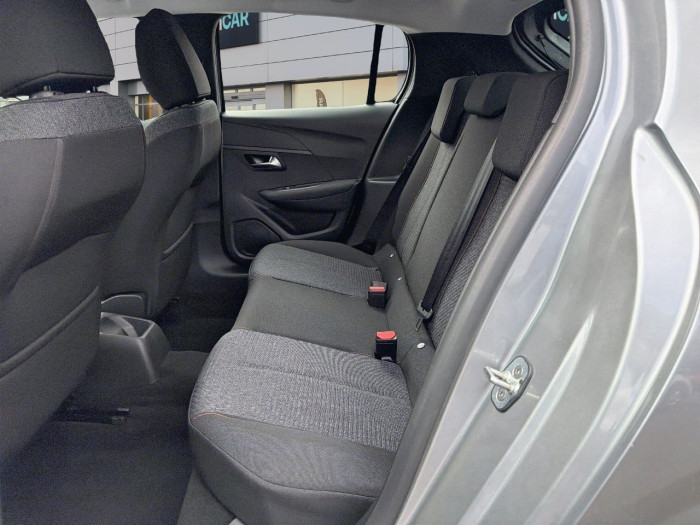 Peugeot 208 Hybrid 100 e-DCS6 Style