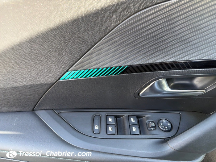Peugeot 2008 BlueHDi 130 S&S EAT8 Allure