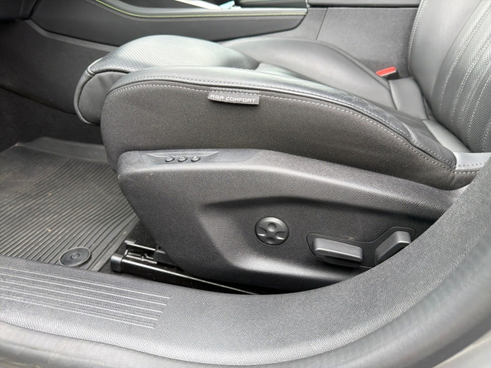 Peugeot 408 PureTech 130 ch S&S EAT8 GT