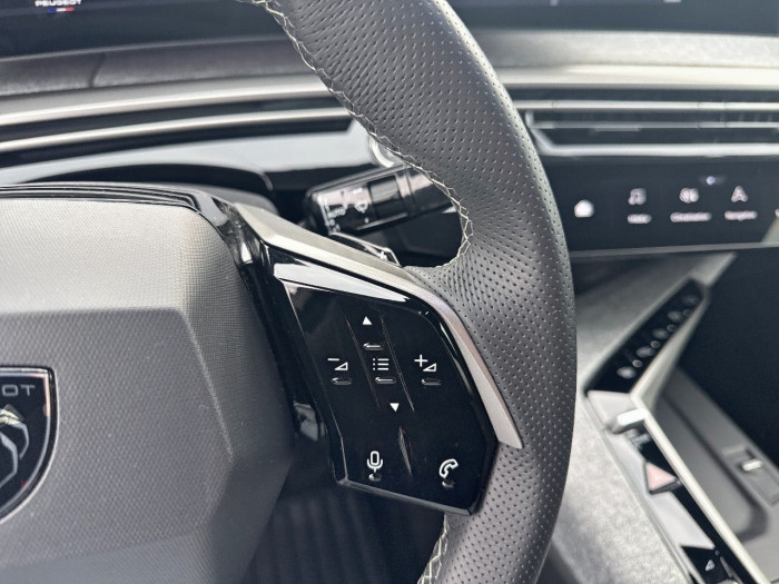 Peugeot 3008 Nouveau Hybrid 145 e-DCS6 GT