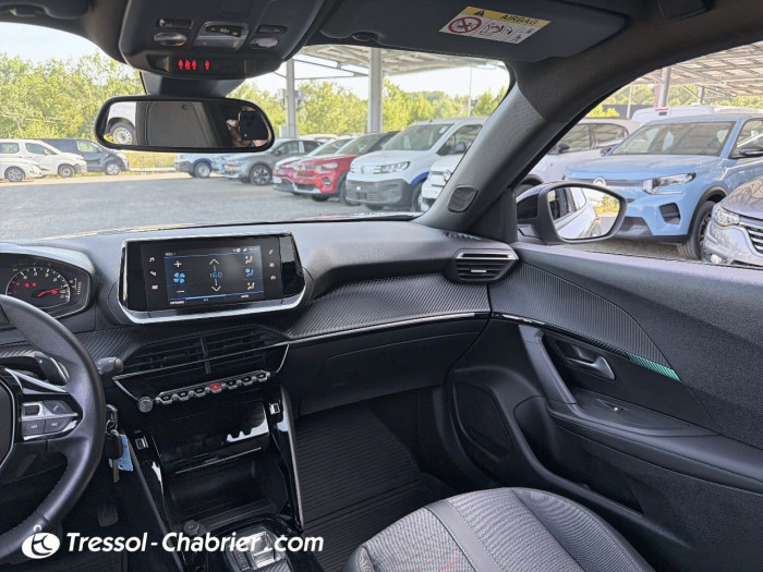 Peugeot 2008 BlueHDi 130 S&S EAT8 Allure