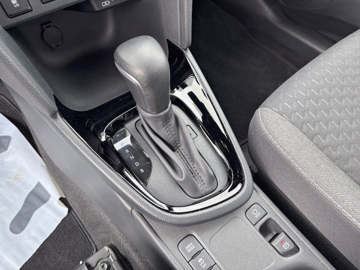 Toyota YARIS CROSS HYBRIDE Nouveau 130h 2WD Design