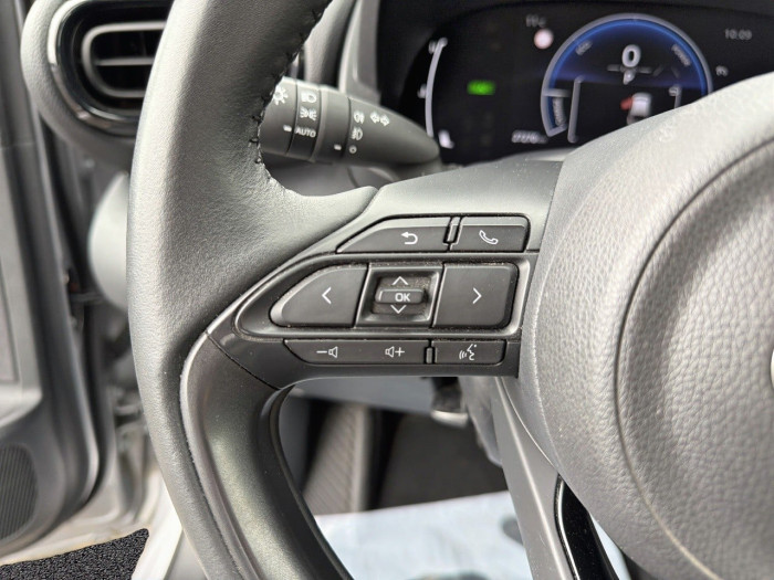 Toyota YARIS CROSS HYBRIDE Nouveau 130h 2WD Design