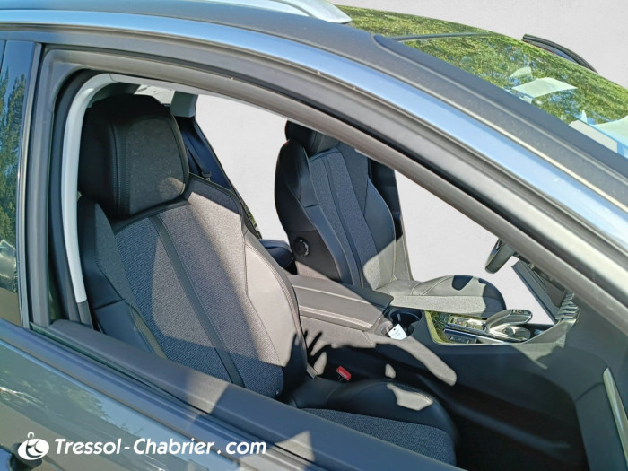 Peugeot 3008 Hybrid 225 e-EAT8 Allure