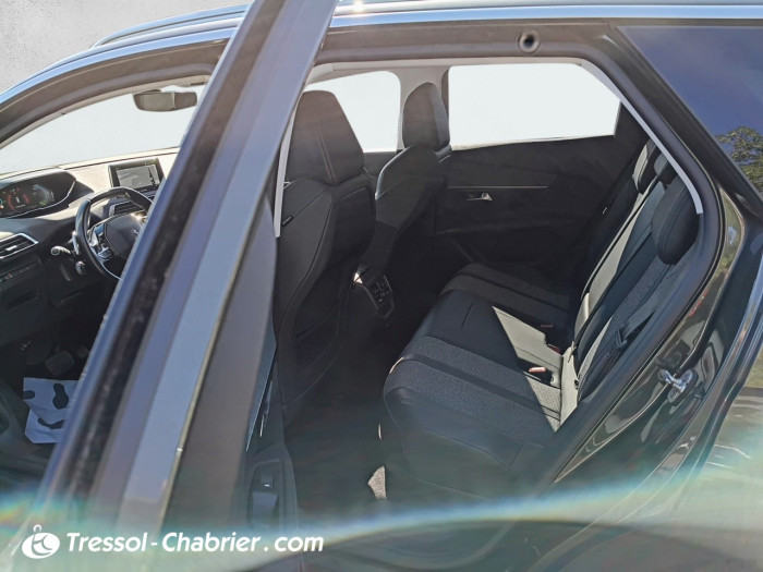 Peugeot 3008 Hybrid 225 e-EAT8 Allure
