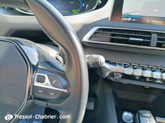 Peugeot 3008 Hybrid 225 e-EAT8 Allure