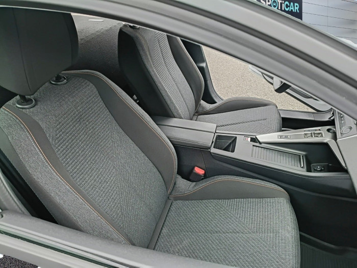 Peugeot 308 Hybrid 136 e-DCS6 Style
