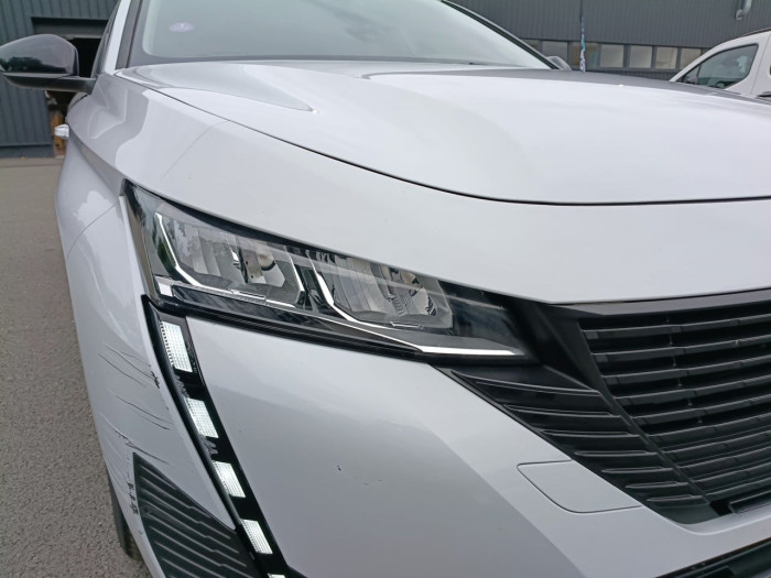 Peugeot 308 Hybrid 136 e-DCS6 Style