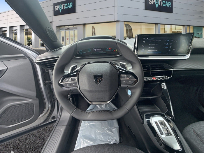 Peugeot 2008 Nouveau Hybrid 145 e-DCS6 Style