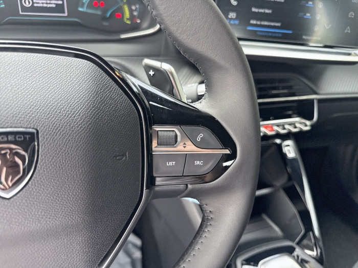 Peugeot 2008 Nouveau Hybrid 145 e-DCS6 Style