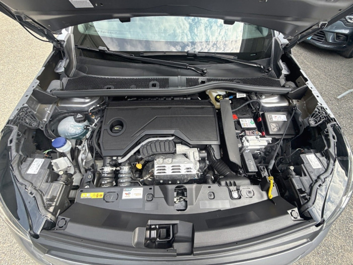 Peugeot 2008 Nouveau Hybrid 145 e-DCS6 Style