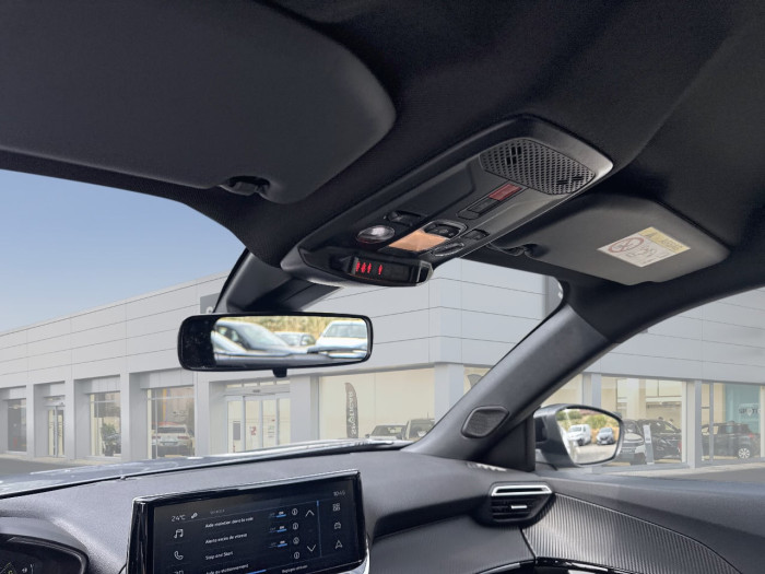 Peugeot 2008 Nouveau Hybrid 145 e-DCS6 Style