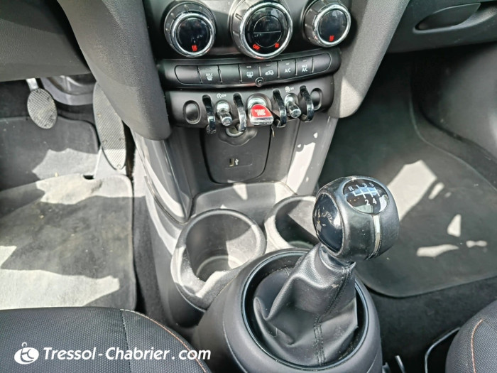 MINI HATCH 5 PORTES F55 LCI II One 102 ch Finition Classic