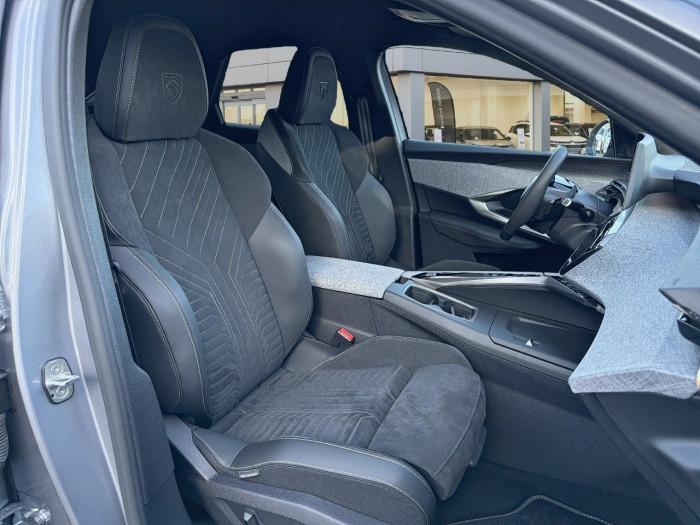 Peugeot 3008 Hybrid 136 e-DCS6 GT