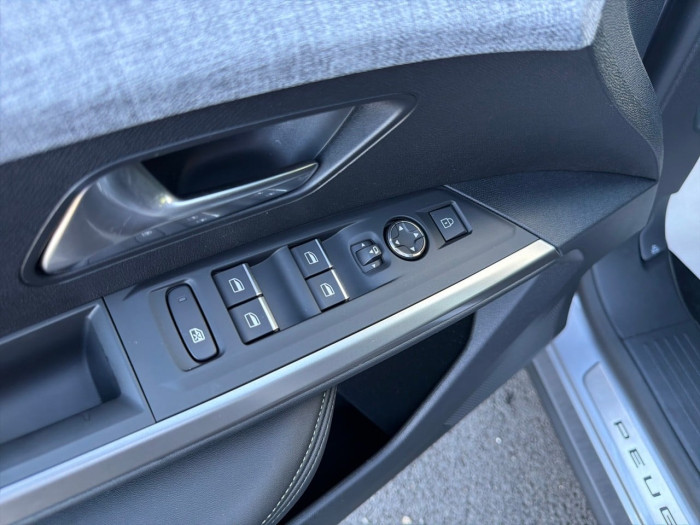 Peugeot 3008 Hybrid 136 e-DCS6 GT