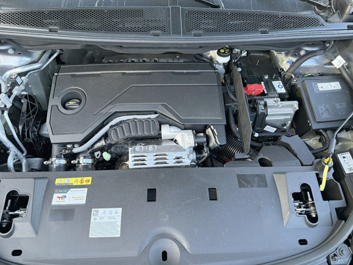 Peugeot 3008 Hybrid 136 e-DCS6 GT