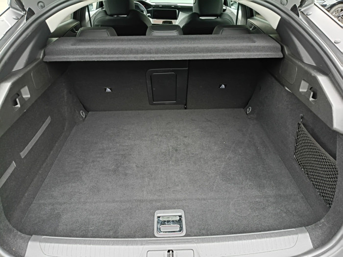 Peugeot 408 PHEV 180 e-EAT8 Allure